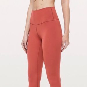 I’m looking for these leggings!!